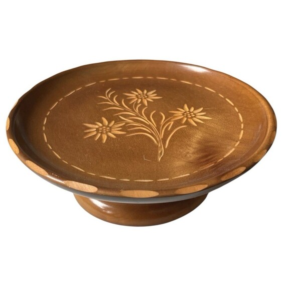 Vintage Reuge Carved Wood Rotating Musical Cake Stand Swiss Edelweiss Works 8" - Picture 1 of 3